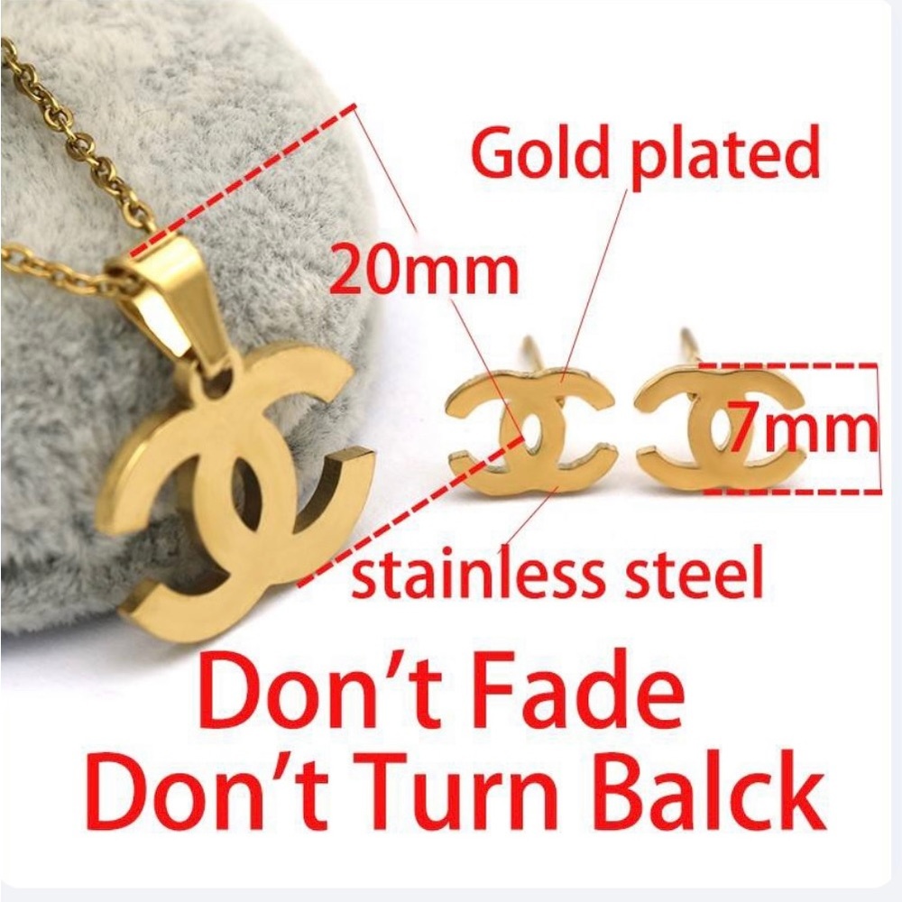 Beautiful 18 karat gold plated set